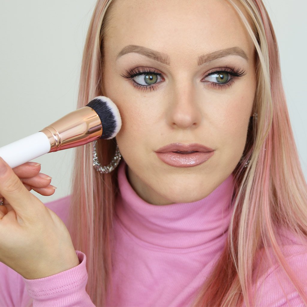 101 FOUNDATION BRUSH Makeup Brushes LIVI BEAUTY sminkekoster
