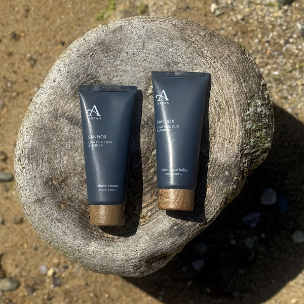 Arran Sense of Scotland Sannox Amber, Oud, Leather and Pink Pepper Shave Cream 100 ml - Barberkrem - JK-Shop