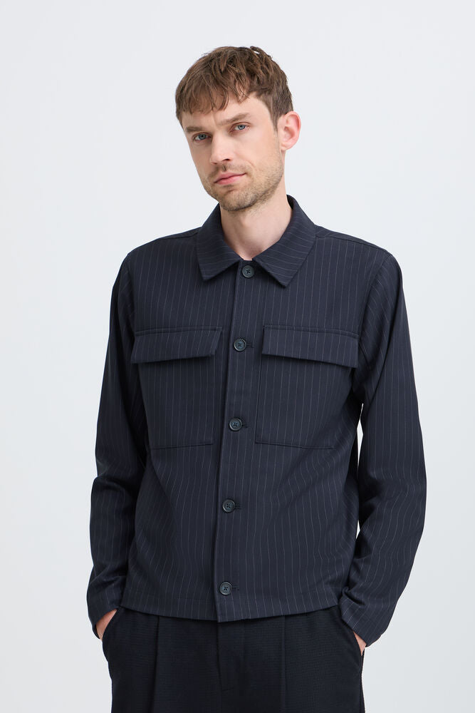 CASUAL FRIDAY, GAEL 0311 PINSTRIPED SHACKET - Skjorter Herre - JK-Shop