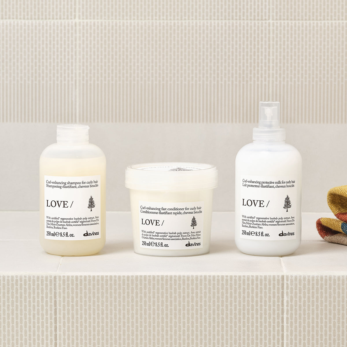 Davines Love Curl Conditioner 250 ml fra Essential Haircare, stemningsbilde