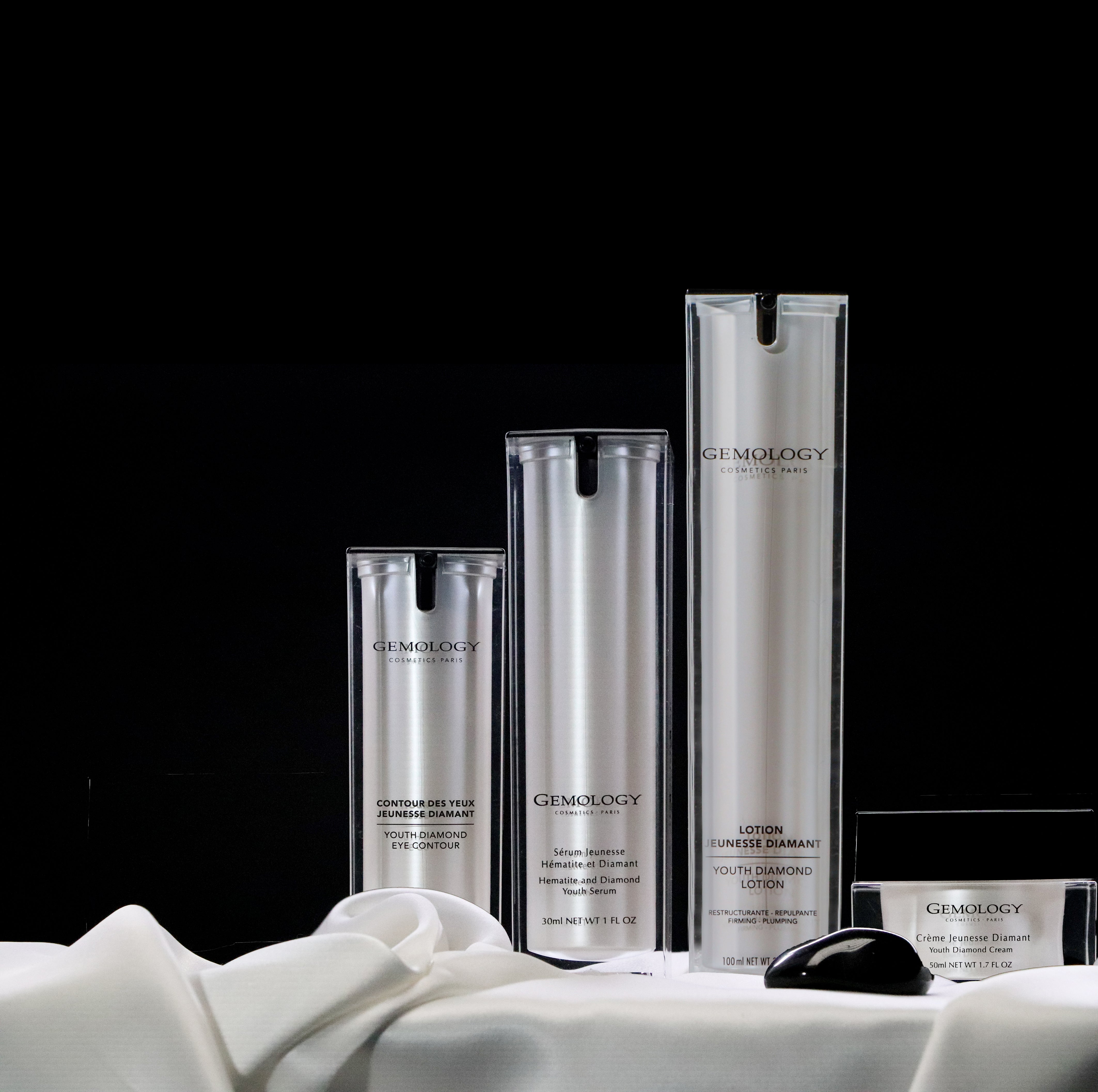 Hematite and Diamond Youth Serum - hudpleie - JK-Shop