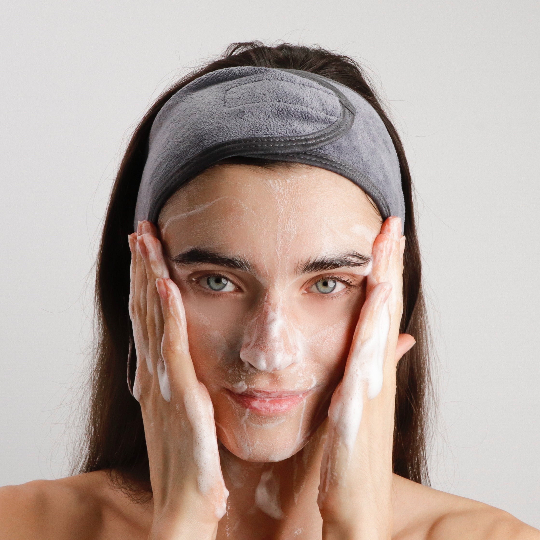 Mousse de Roche Cleanser with Brush - hudpleie - JK-Shop