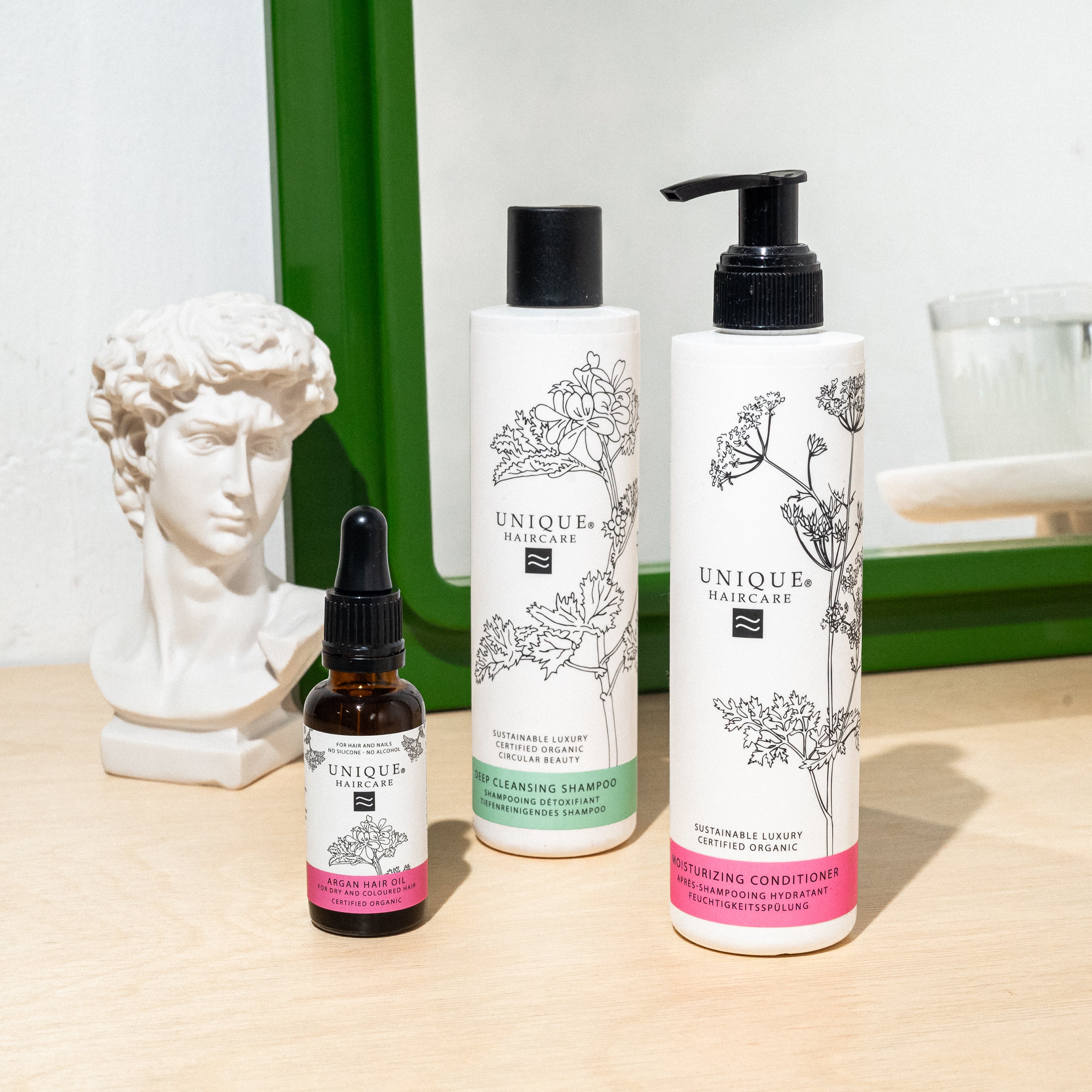 UNIQUE BEAUTY Deep Cleansing Shampoo 250ml - Sjampo - JK-Shop