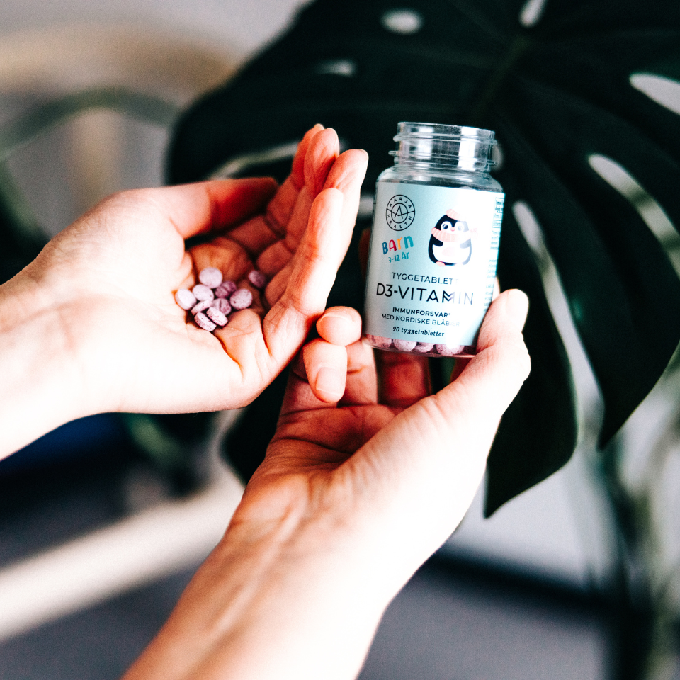 VITAMIN D3 & TYTTEBÆR FOR BARN - Vitaminer og kosttilskudd - JK-Shop
