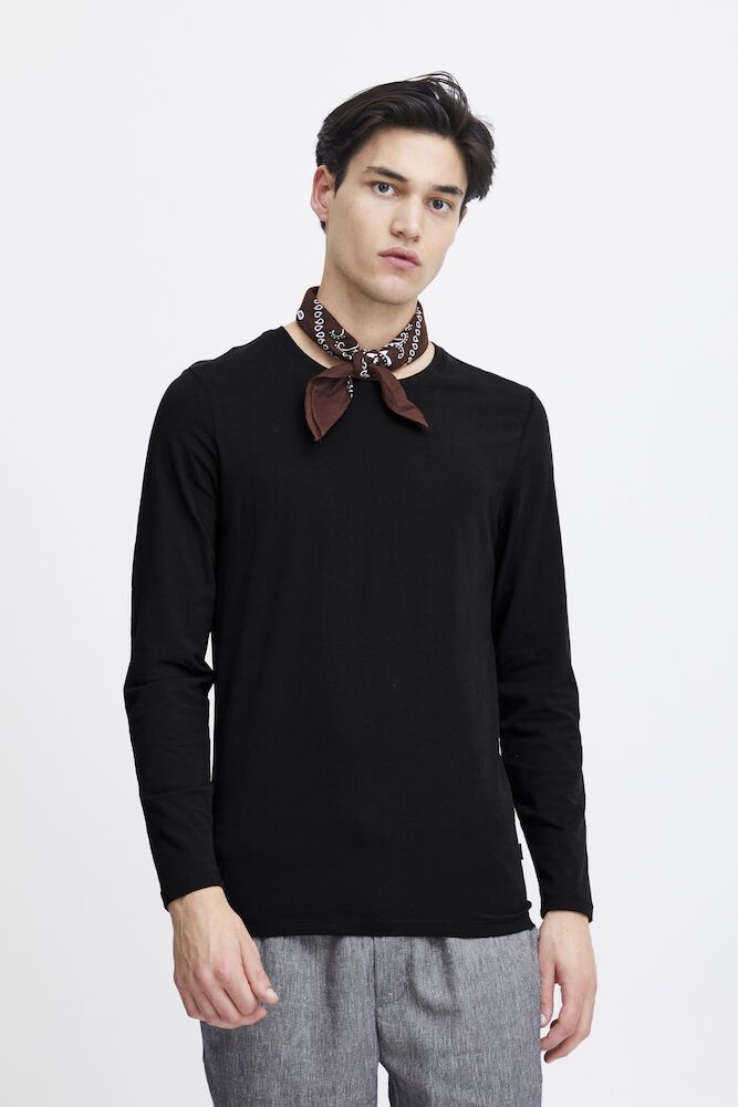 Casual Friday, THEO tee