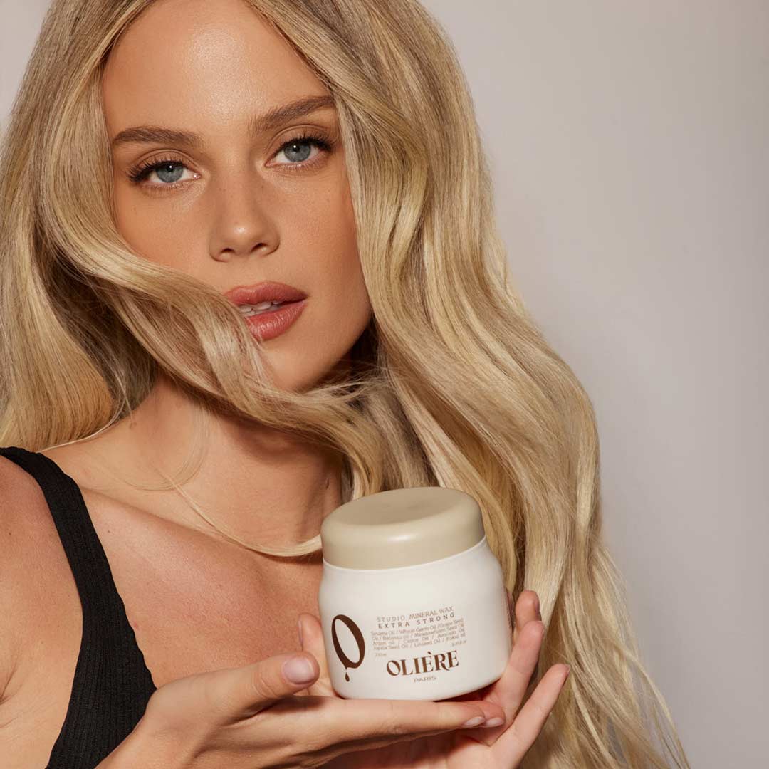 Oliére Studio Mineral Wax Extra Strong, 250 ml