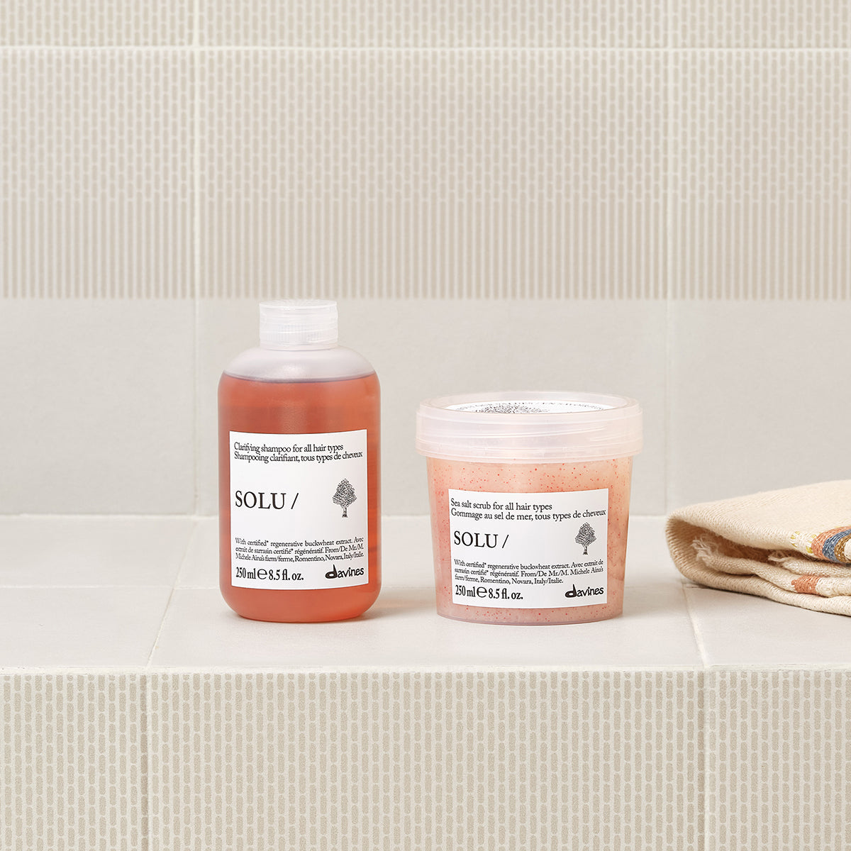 Davines Solu Shampoo 250 ml fra Essential Haircare, stemningsbilde