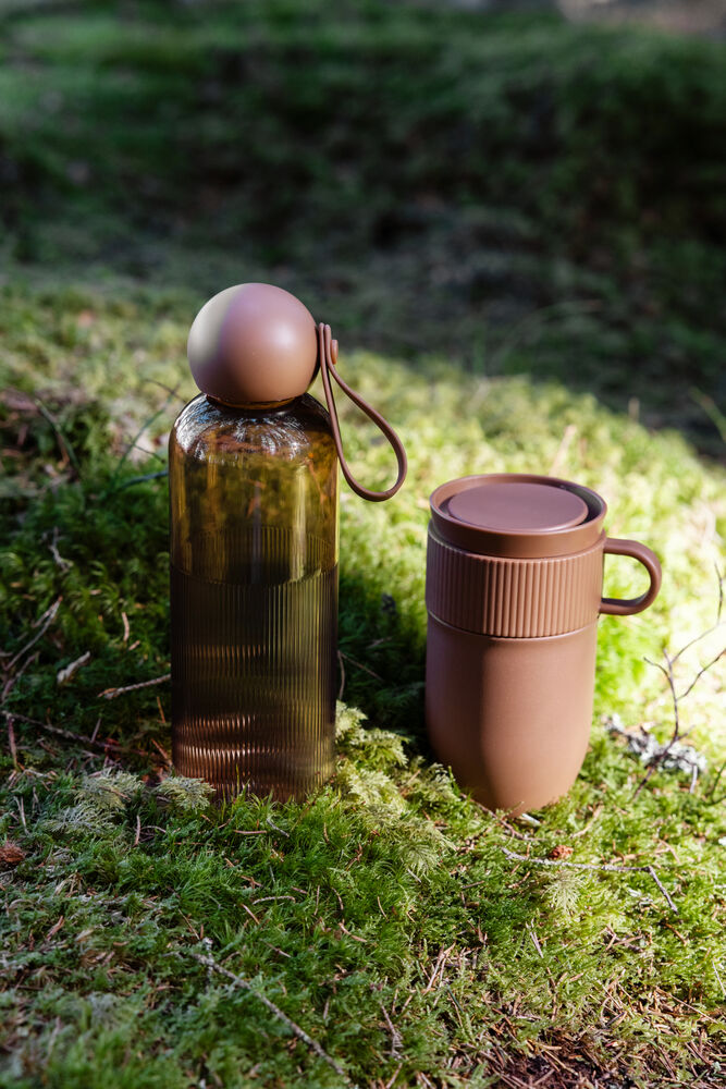 Sagaform Stunder i bevegelse - Vannflaske med termokopp - JK-Shop