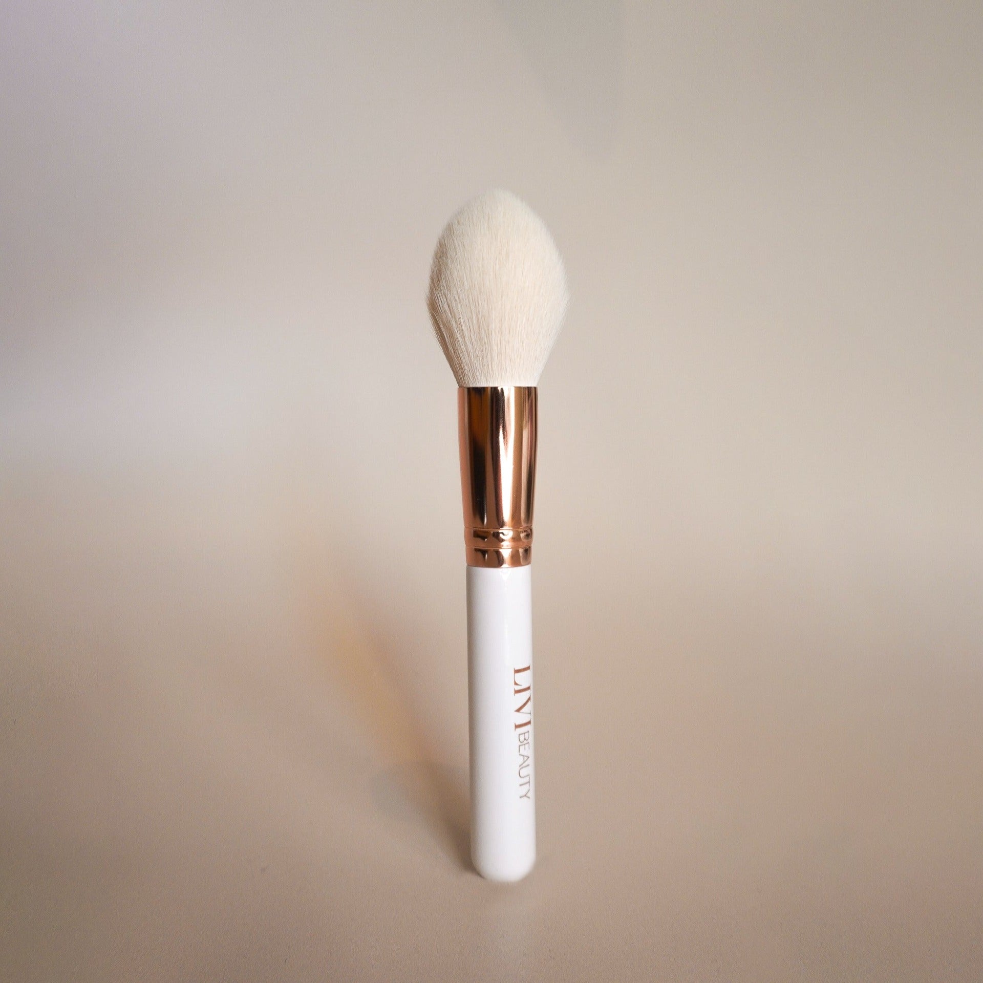 BLUSHIN' BLUSH BRUSH Makeup Brushes LIVI BEAUTY 