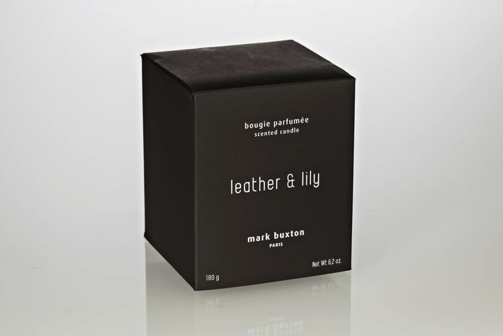 Mark Buxton Leather & Lily Duftlys 180g | Duftlys | Mark Buxton | JK SHOP | JK Barber og herre frisør | Lavepriser | Best